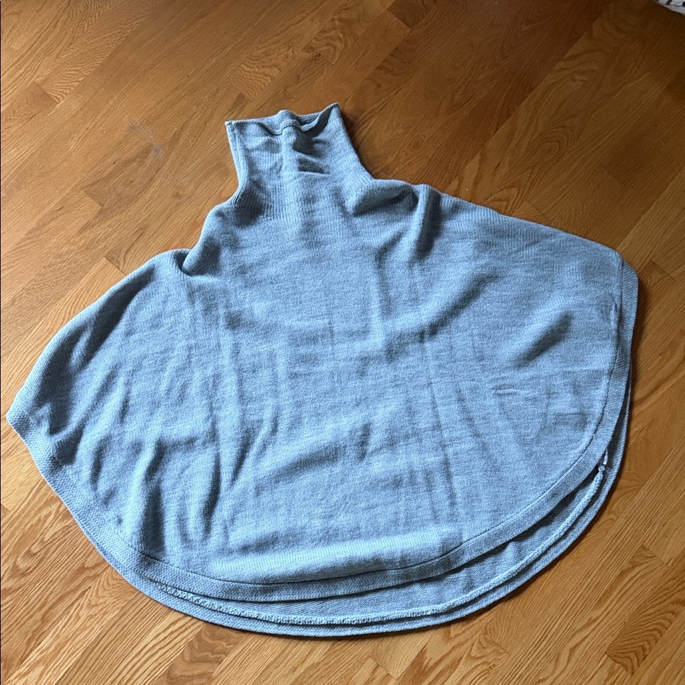 Lole brand Gray Knit Poncho one size